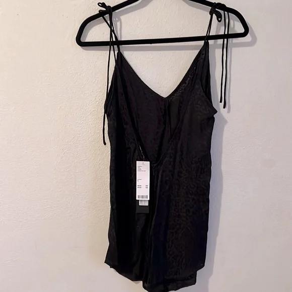 Motel Lavo Leopard Print Tie-Shoulder Romper - Picture 6 of 7